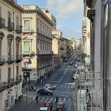 Stanze Etnea 380 Gæstehus Catania